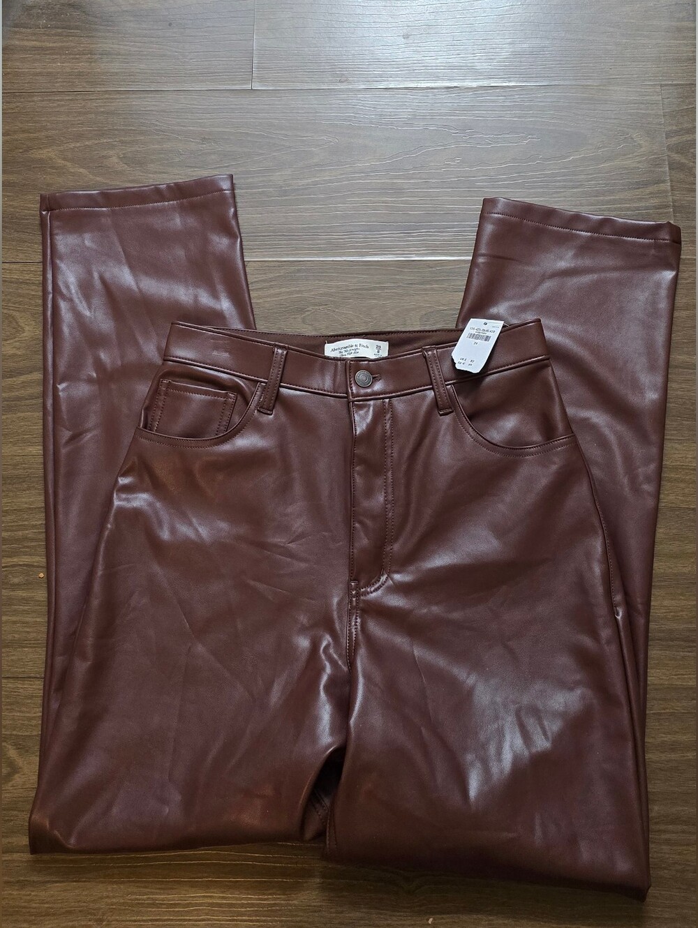 NWT Abercrombie & Fitch Curve Love 90s Straight Ultra High Rise Vegan Leather Pa
